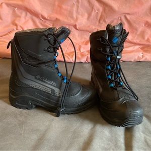 Boys Columbia Snowboots - Big Kids Size 5